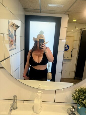 Ruby-racks / Emily272797 / https: / rubyracks Nude Leaks OnlyFans Photo 25