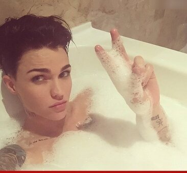 Ruby Rose Langenheim / rubyrose Nude Leaks Photo 4