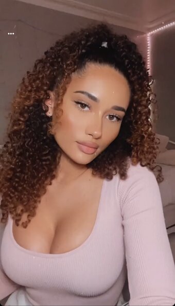 Rubyellaaa0 / Rubyella / Rubyellaxo Nude Leaks Photo 2