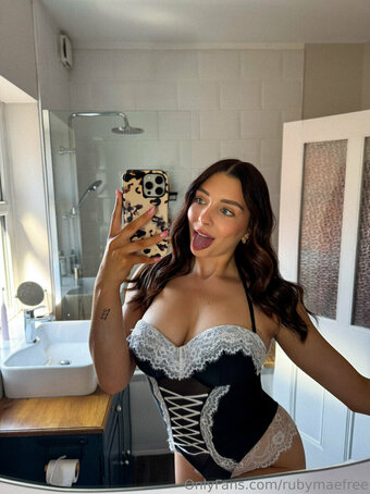 rubymaefree Nude Leaks Photo 17