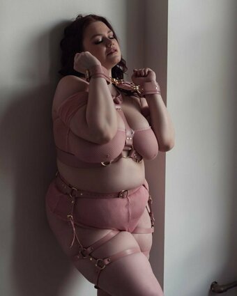 RubyRoxx / rubyroxxmodel / vanrubyroxx Nude Leaks OnlyFans Photo 9