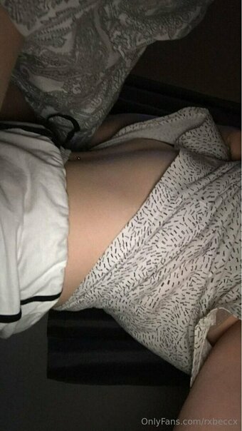 rxbeccx Nude Leaks Photo 15