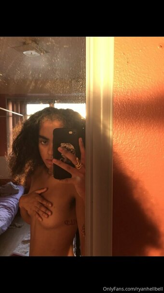 ryanhellbell Nude Leaks Photo 1