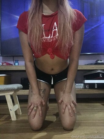 Sadbutt Nude Leaks OnlyFans Photo 24