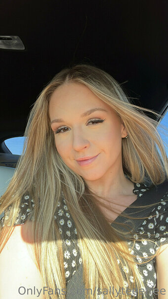 sallyteeefree Nude Leaks Photo 17