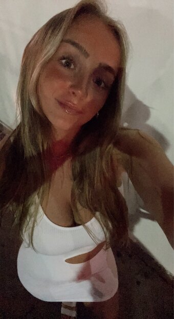 Sam Ahearn / samahearn_ Nude Leaks Photo 11