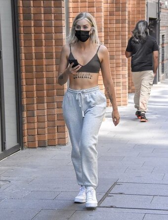 Sam Moitzi / samanthamoitzi Nude Leaks Photo 1