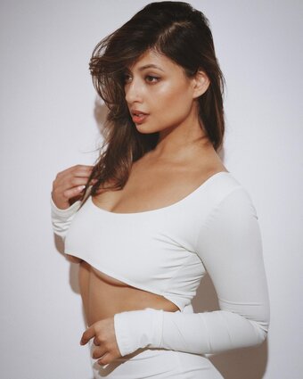 Sameeabangera Nude Leaks Photo 3