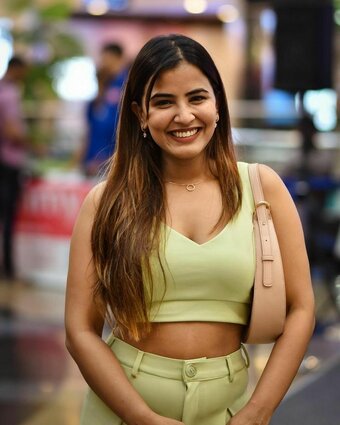 Sameeksha Takke Nude Leaks Photo 2