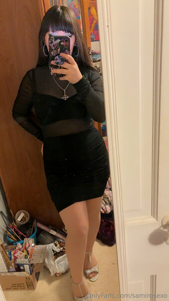 samisinxo Nude Leaks Photo 22