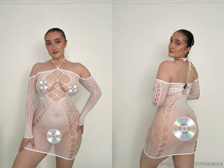 Sammiewarrenand Sammiewarrenand