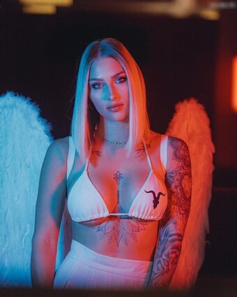 Sandra Peterhoff Nude Leaks Photo 2