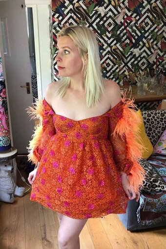 Sara Pascoe / sara.pascoe Nude Leaks Photo 3
