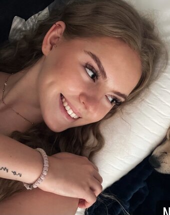 Sara Schaffhäuser Nude Leaks Photo 2