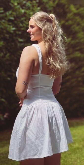 Sara Schaffhäuser Nude Leaks Photo 8