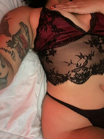 Sarynthia / Sanity Slip | bogofdecayed / sanityslip Nude Leaks Photo 4