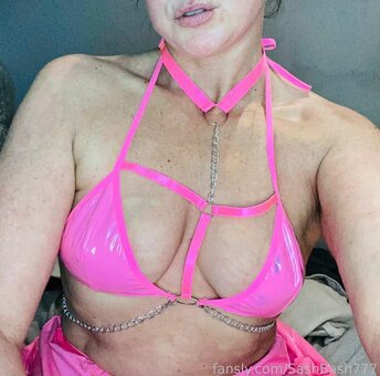 SashBash777 Nude Leaks Photo 20