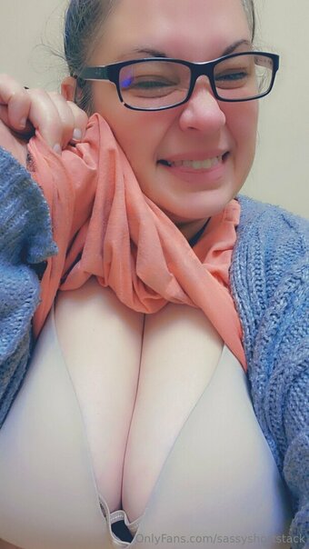 sassyshortstack Nude Leaks Photo 2
