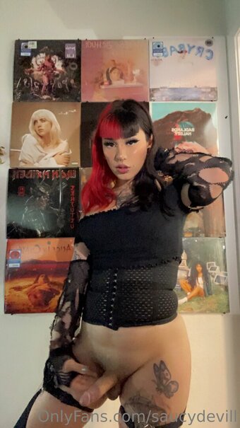 saucydevill Nude Leaks Photo 14