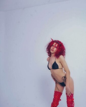 scarletsblade / scarlettblaze1 Nude Leaks OnlyFans Photo 8