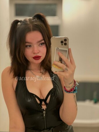 scarsofialewd Nude Leaks Photo 18