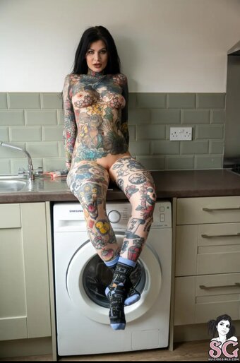 Seasick / Kym Williams / _xseasickx / gutterphenomenon / https: / xseasickx Nude Leaks Photo 3