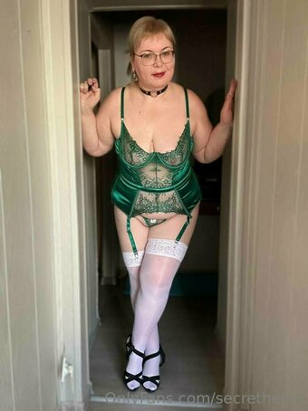 secrethelen Nude Leaks Photo 10