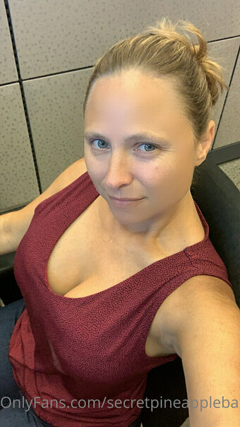 secretpineapplebabe Nude Leaks Photo 10