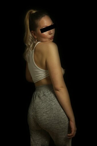 selaehra Nude Leaks Photo 23