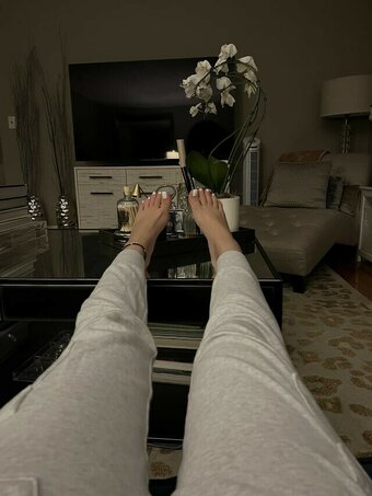 selmsc_ / feetbyselms Nude Leaks OnlyFans Photo 28