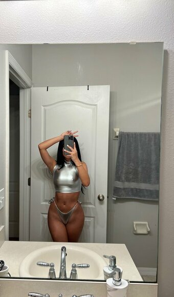 Seniaax3 / https: Nude Leaks OnlyFans Photo 1