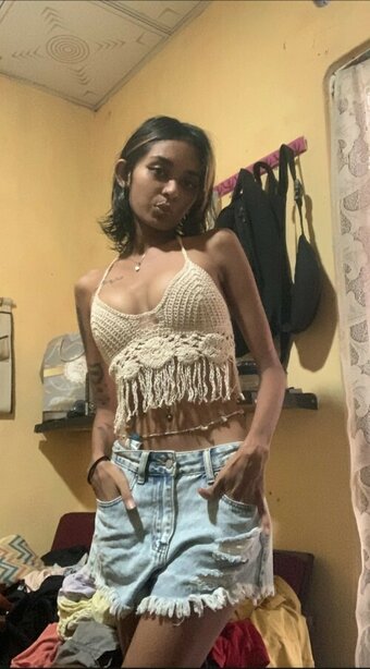 Serah201 / haz.eena_ Nude Leaks Photo 22