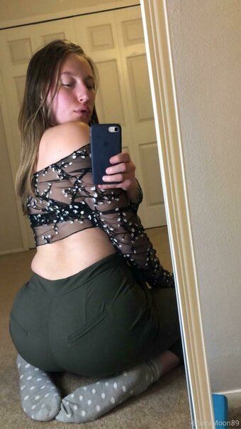 seramoon Nude Leaks Photo 5