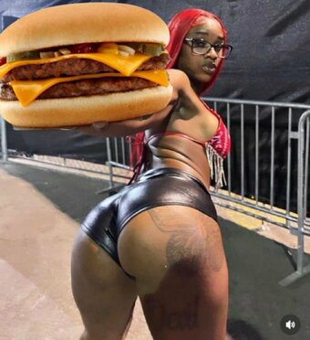 sexyredd Nude Leaks Photo 1