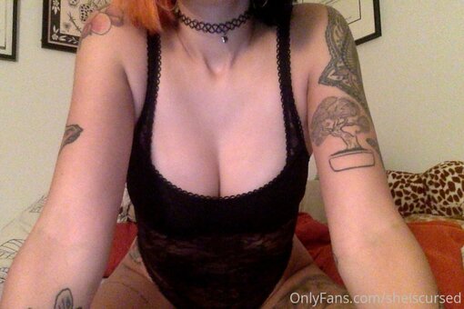 sheiscursed / sheiscursed69 Nude Leaks OnlyFans Photo 15