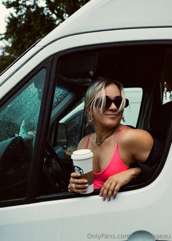 shellpageau Nude Leaks Photo 16