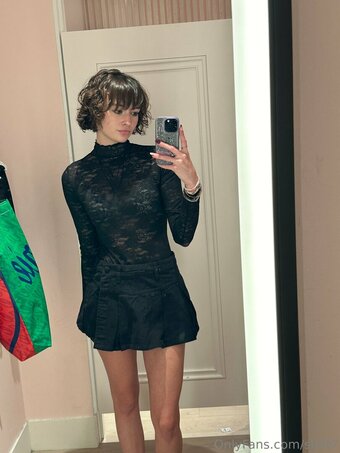 shift7 Nude Leaks Photo 9