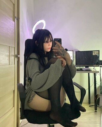 Shitsupact Nude Leaks Photo 7