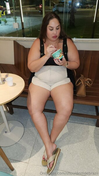 shoulderridebrazil Nude Leaks Photo 1