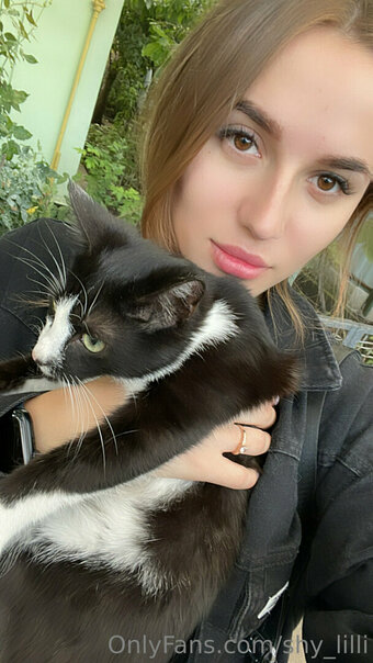 shy_lilli Nude Leaks Photo 4