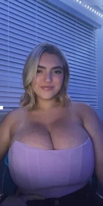 Sierra Bellingar sierrahp2 / sierra_bellingar Nude Leaks Photo 8