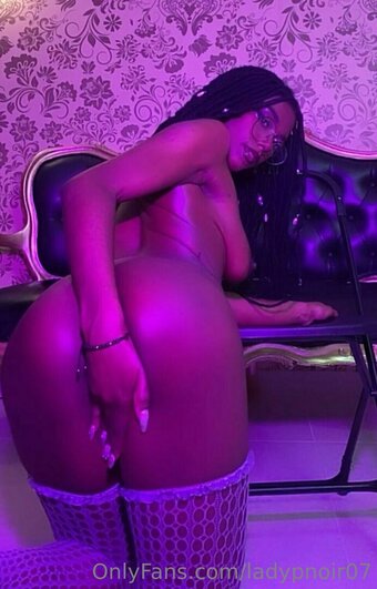 SilverRoseQueen / https: / silverosequeen Nude Leaks OnlyFans Photo 5