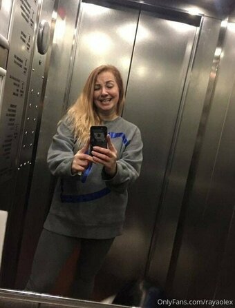 simommm Nude Leaks Photo 6