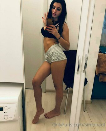 simonaof Nude Leaks Photo 4