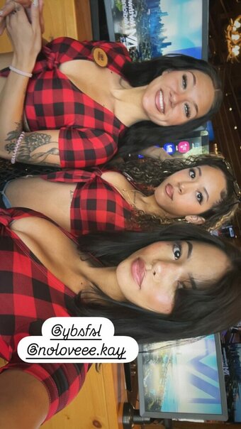 Simone Mitchell / https: / simonemitc.hell / simonemitchell Nude Leaks Photo 3