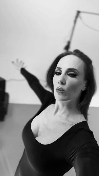 Simone Simons / simonesimons Nude Leaks Photo 22