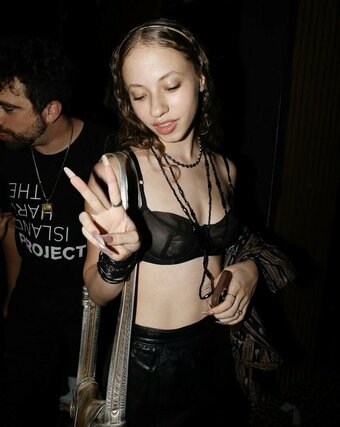 simonealysia Nude Leaks Photo 10