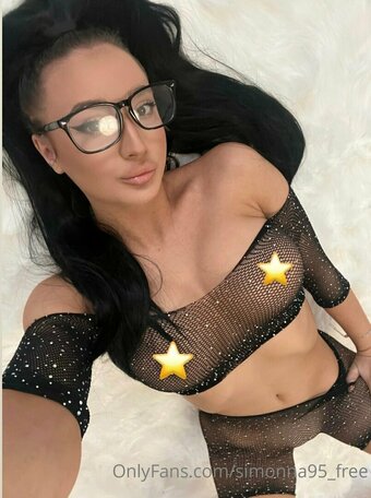 simonna95 / AncaBaidoc / AncaSimonna / ancasimonna95 Nude Leaks OnlyFans Photo 1