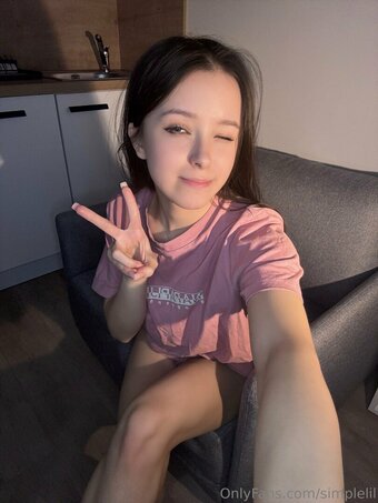 simplelil Nude Leaks Photo 15