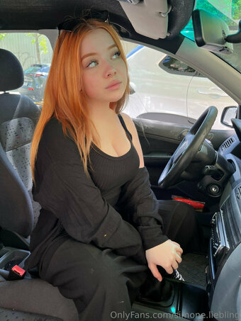 simunka.show Nude Leaks Photo 2